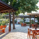 тракия плаза 4*