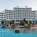 тракия плаза Хотел 4*