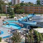 Хотел тракия плаза