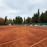 тракия плаза Хотел 4*
