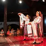 тракия плаза 4*