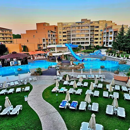 тракия плаза Szálloda 4*