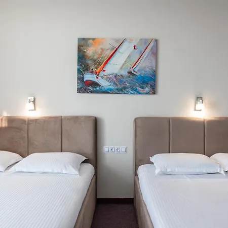 Trakia Plaza 4*